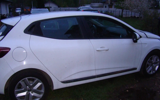 Renault Clio cena 33000 przebieg: 14000, rok produkcji 2021 z Wołomin małe 46